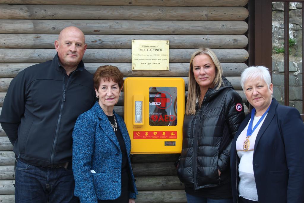 Mrs Hunter, Mr Ions, the Elected Mayor and the Deputy Chairman