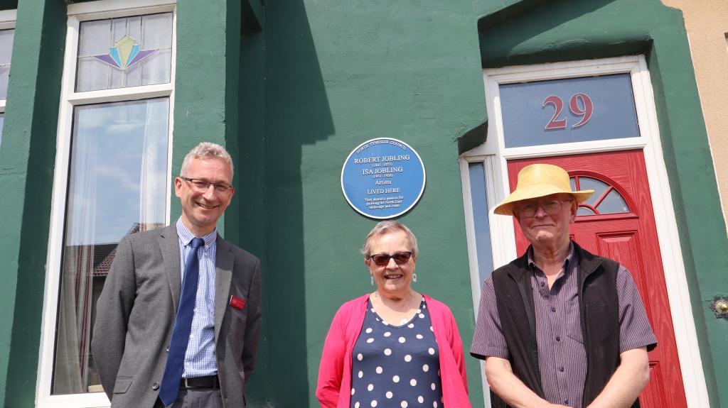 Geoff Woodward with homeowners Kate and Chris outside 29 Victoria Avenue in Whitley Bay where the blue plaque for Robert and Isa Jobling has been placed